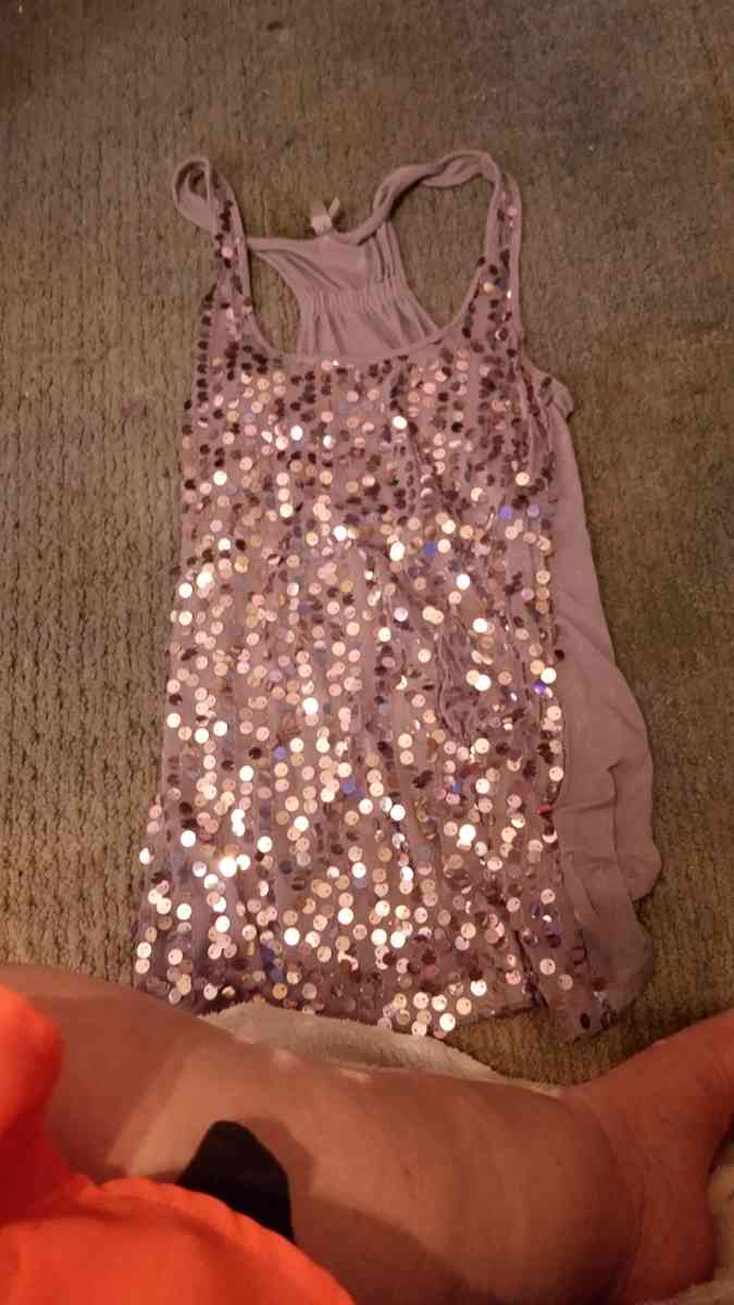 size small vanity sequin tank top - Concordia, Kansas - FleaMarketBay