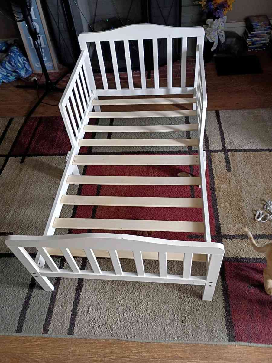 Baby Bed - Bellevue, Kentucky - FleaMarketBay