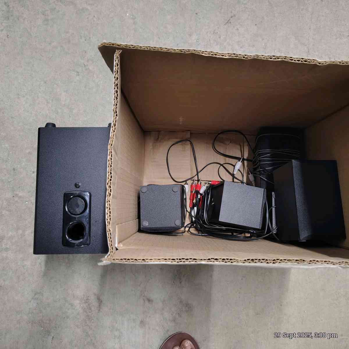 Old skool surround sound - Palm Beach, Florida