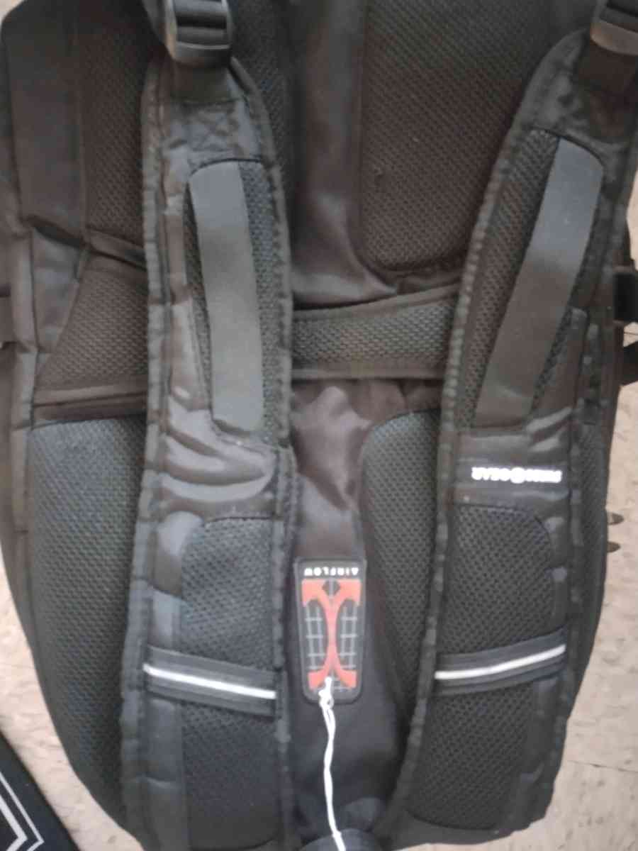 Swiss Gear Black Backpack School Travel Heavy Duty Padded La - Abington, Pennsylvania - FleaMarketBay