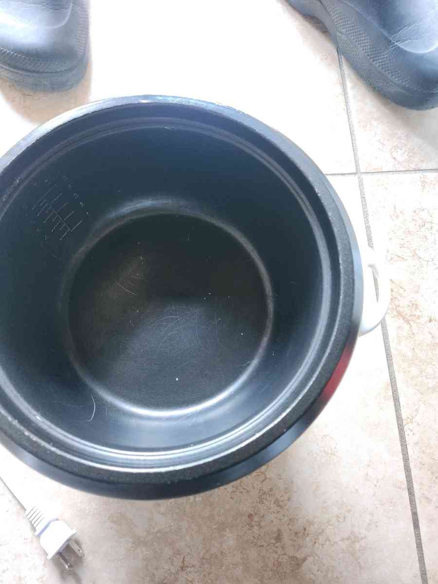 Rice cooker - Olive Branch, Mississippi - FleaMarketBay