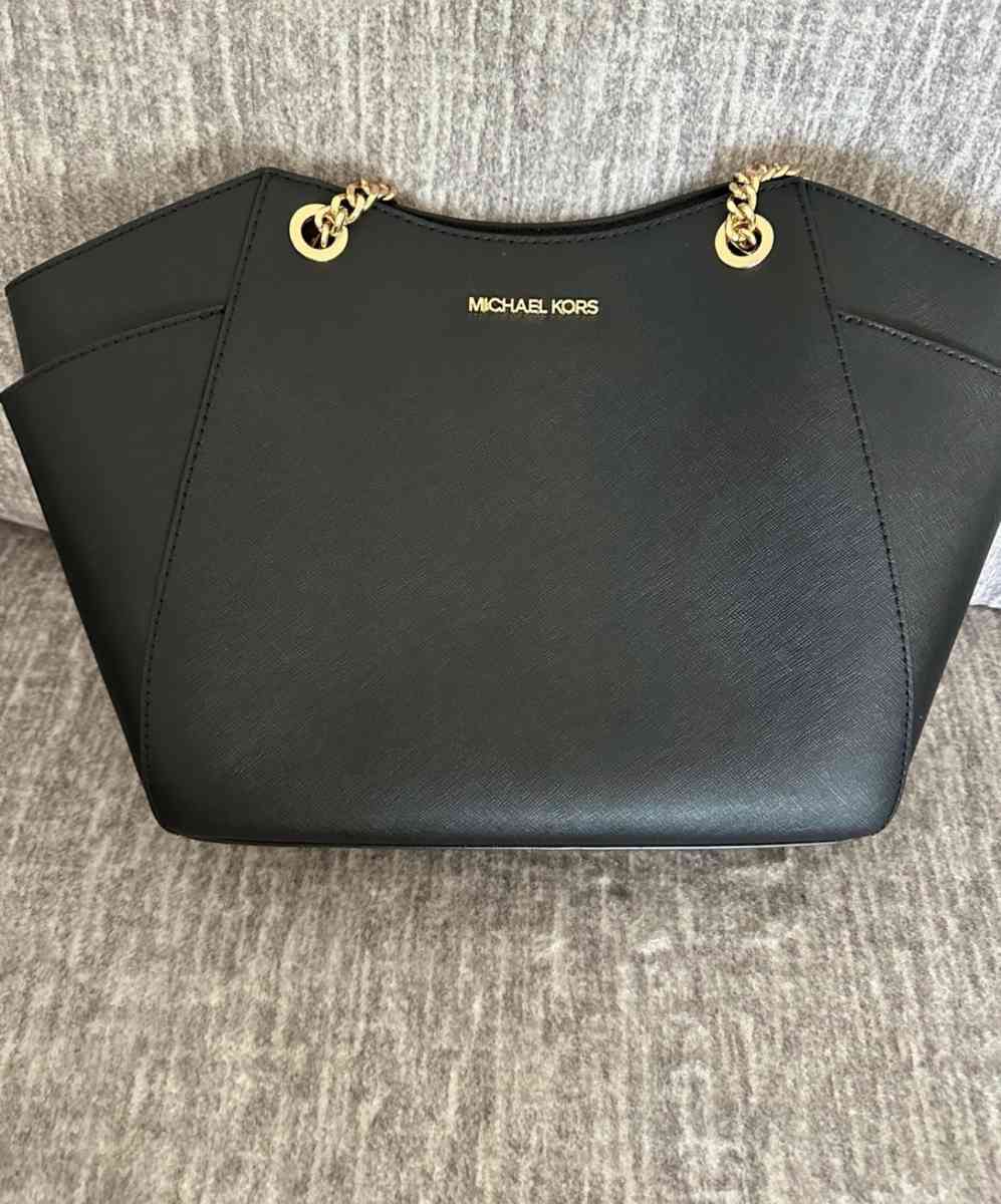 Michael Kors handbag - Oak Lawn, Illinois - FleaMarketBay