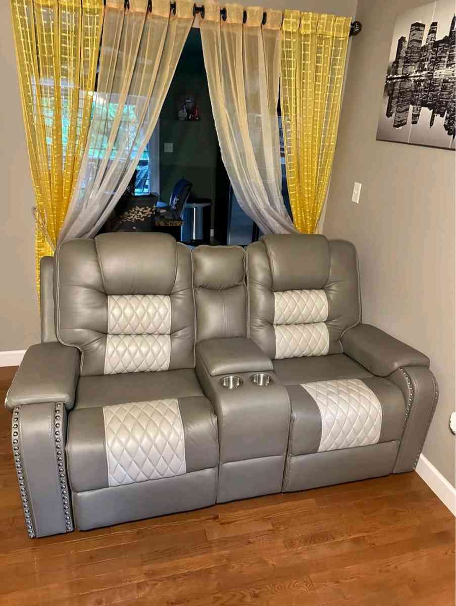Set de reclinables Sofa y Loveseat - Hialeah, Florida - FleaMarketBay