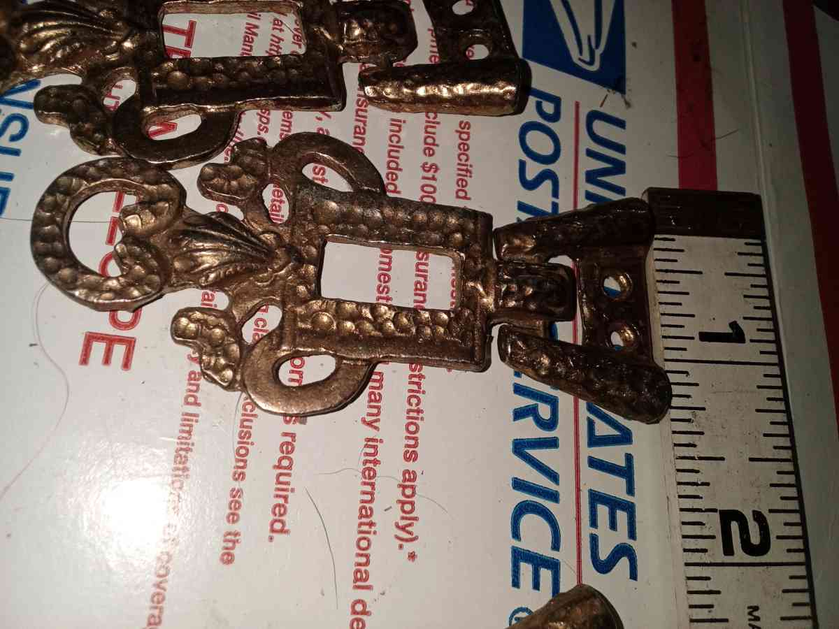 7 vintage drawer pulls - Atoka, Tennessee - FleaMarketBay