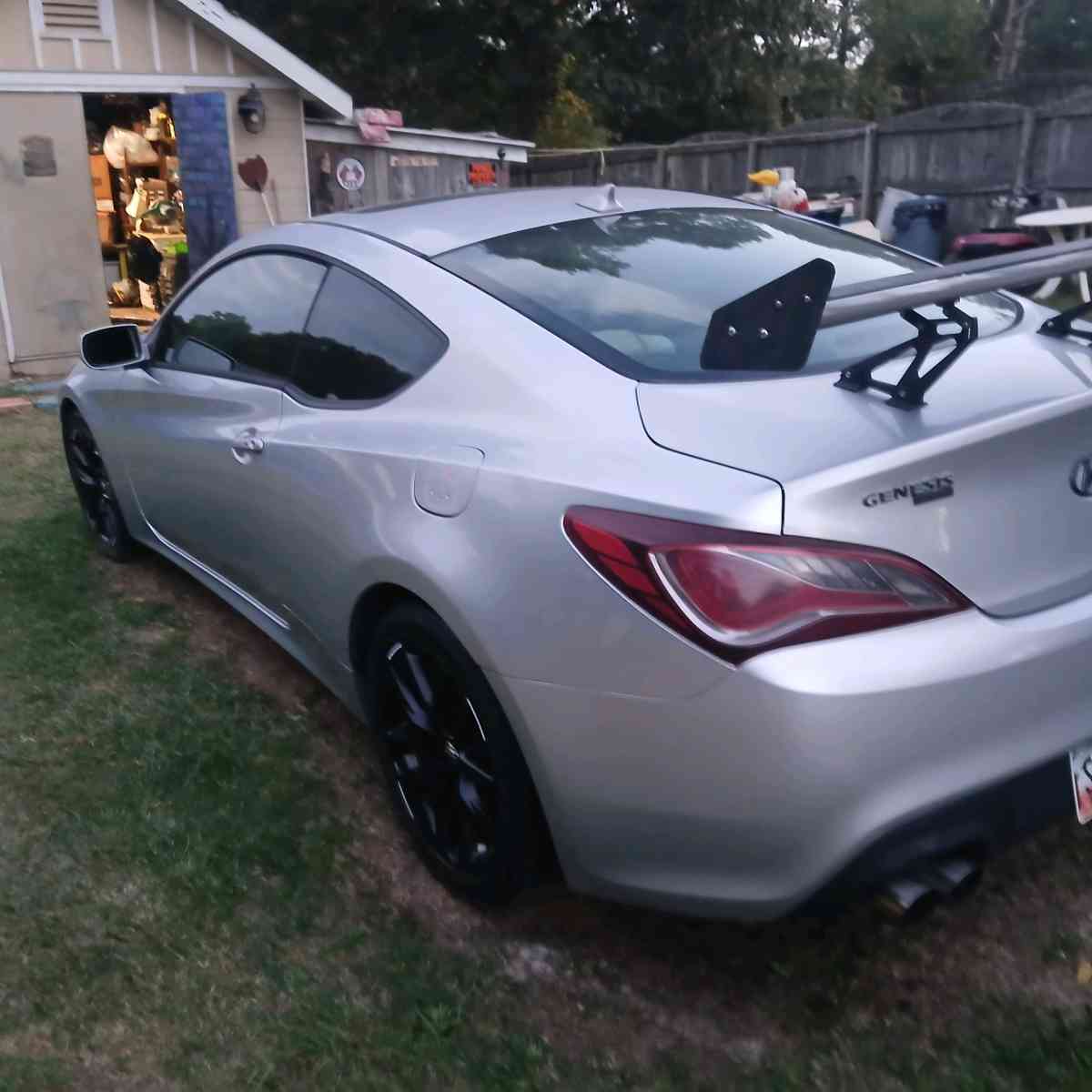 2013 hyundai genesis 20t coupe - Buford, Georgia - FleaMarketBay
