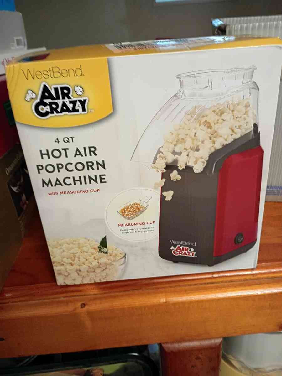 West bend Air Crazy 4 Qt Hot Air Popcorn Machine Never Used - Bellevue, Kentucky - FleaMarketBay