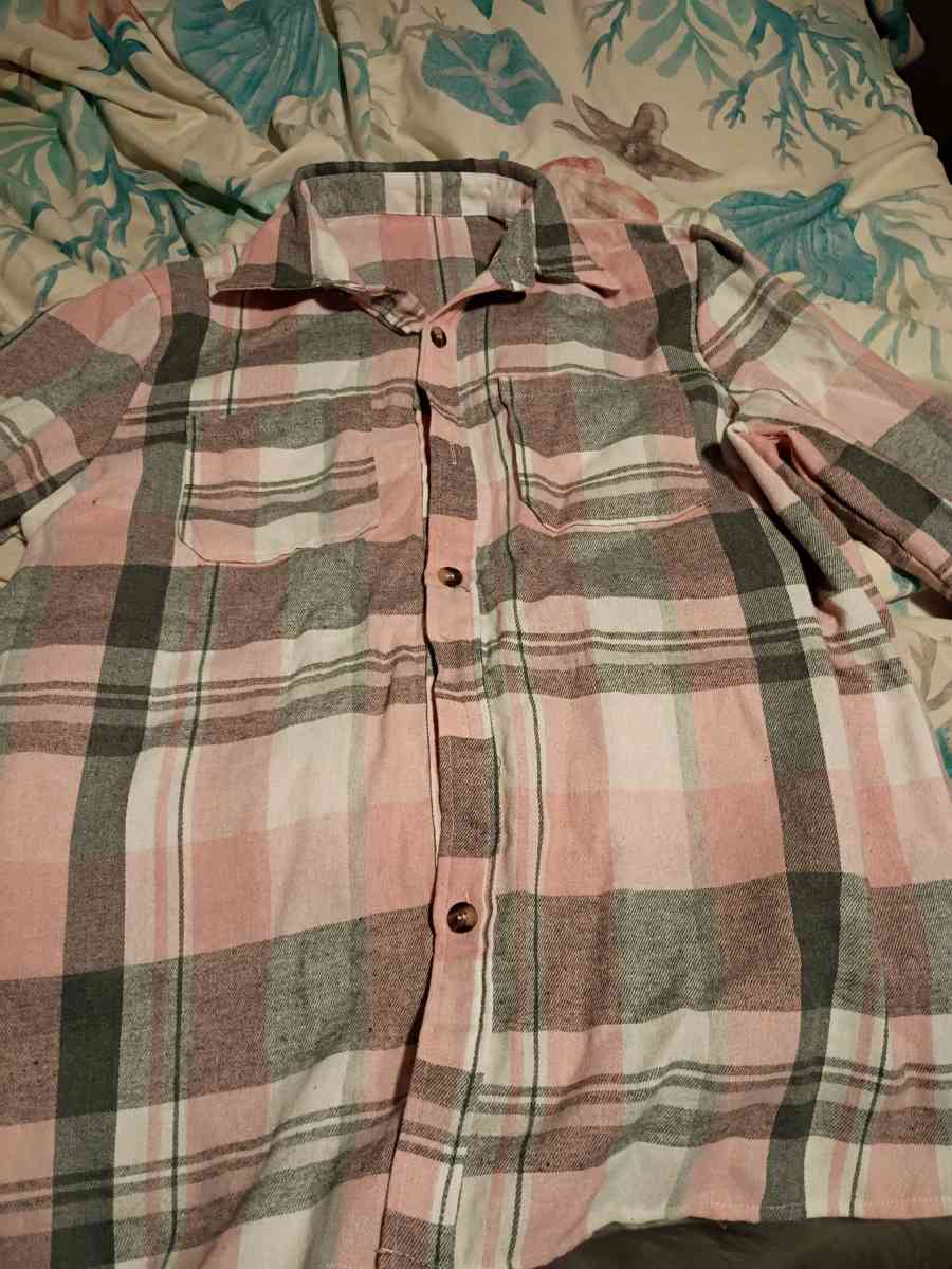 shirt and pants for both - Milroy, Pennsylvania - FleaMarketBay