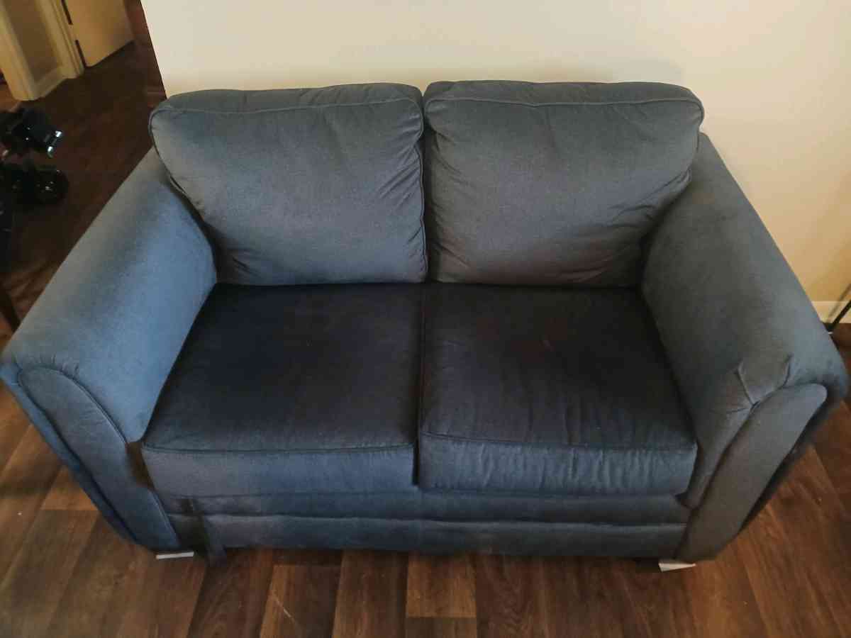 Love Seat - Dothan, Alabama