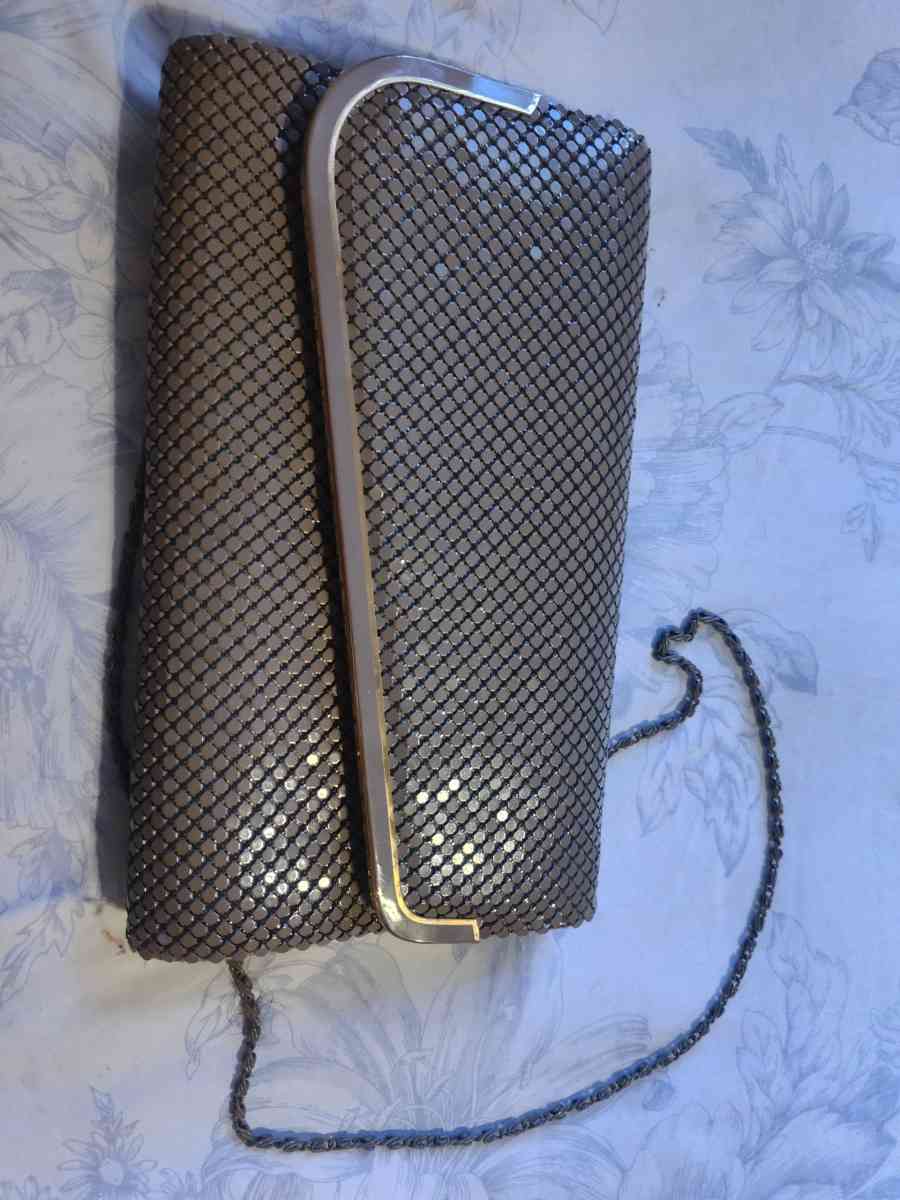 Purses - Cross Plains, Tennessee - FleaMarketBay