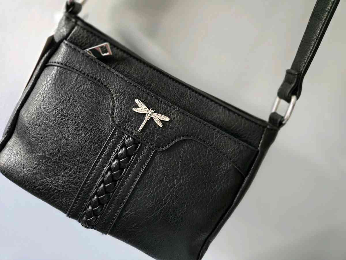 Le Bug Black Faux leather purse w dragonfly - Ladson, South Carolina - FleaMarketBay