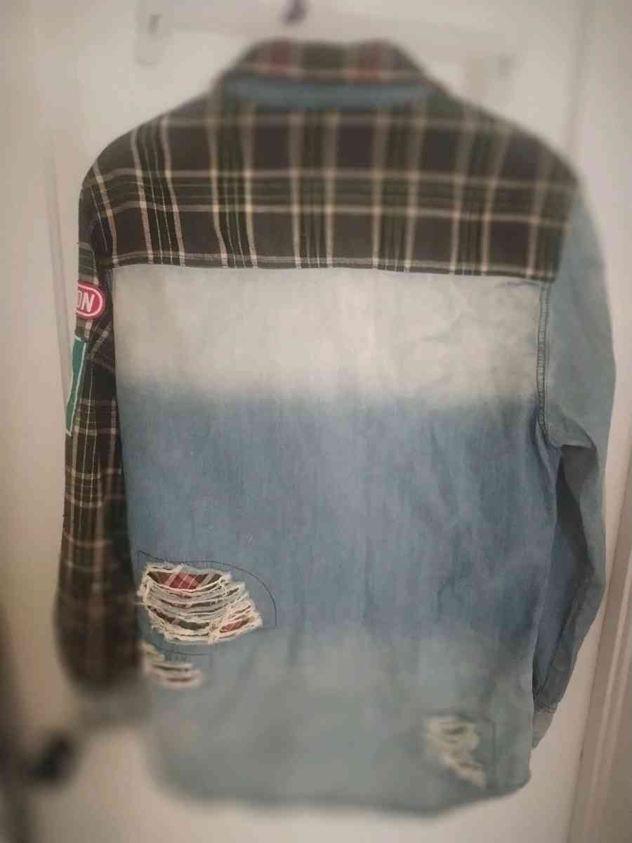 Heritage America L Distressed Denim Flannel Jacket Gas  Oil - Abington, Pennsylvania - FleaMarketBay