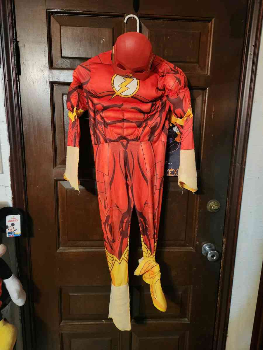 costumes - Corpus Christi, Texas - FleaMarketBay