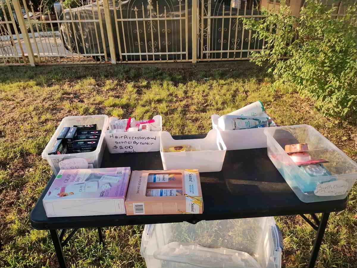 yard sale today and tomorrow - Grand Prairie, Texas - FleaMarketBay