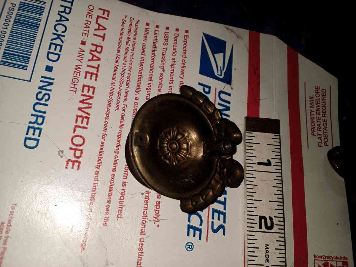 1 antique drawer pull - Atoka, Tennessee - FleaMarketBay