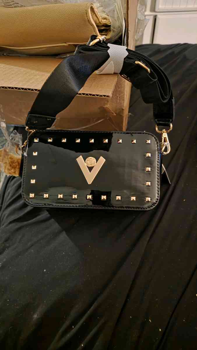 Valentino Orlandi V Logo Double Zip Vegan Leather Camera Bag - La Puente, California