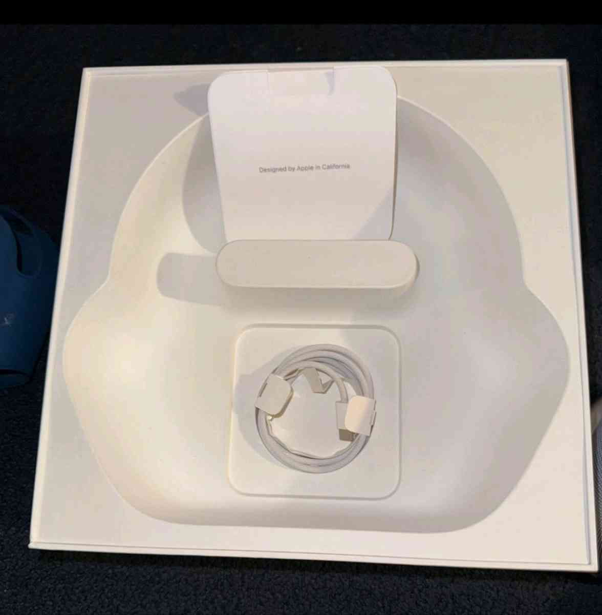 Apple AirPods Max Wireless Headphones  Light Blue - Newnan, Georgia - FleaMarketBay