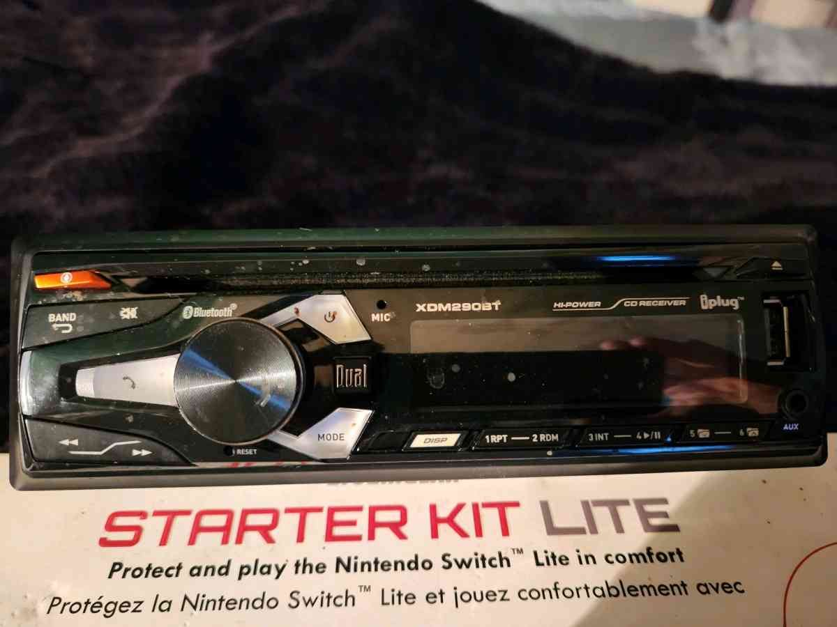 Stereo deck for a vehicle - Stockland, Illinois