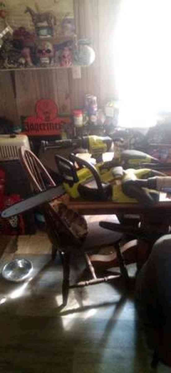 Ryobi chainsaw belt sanswer caulk gun palm sander skill saw - Greeneville, Tennessee
