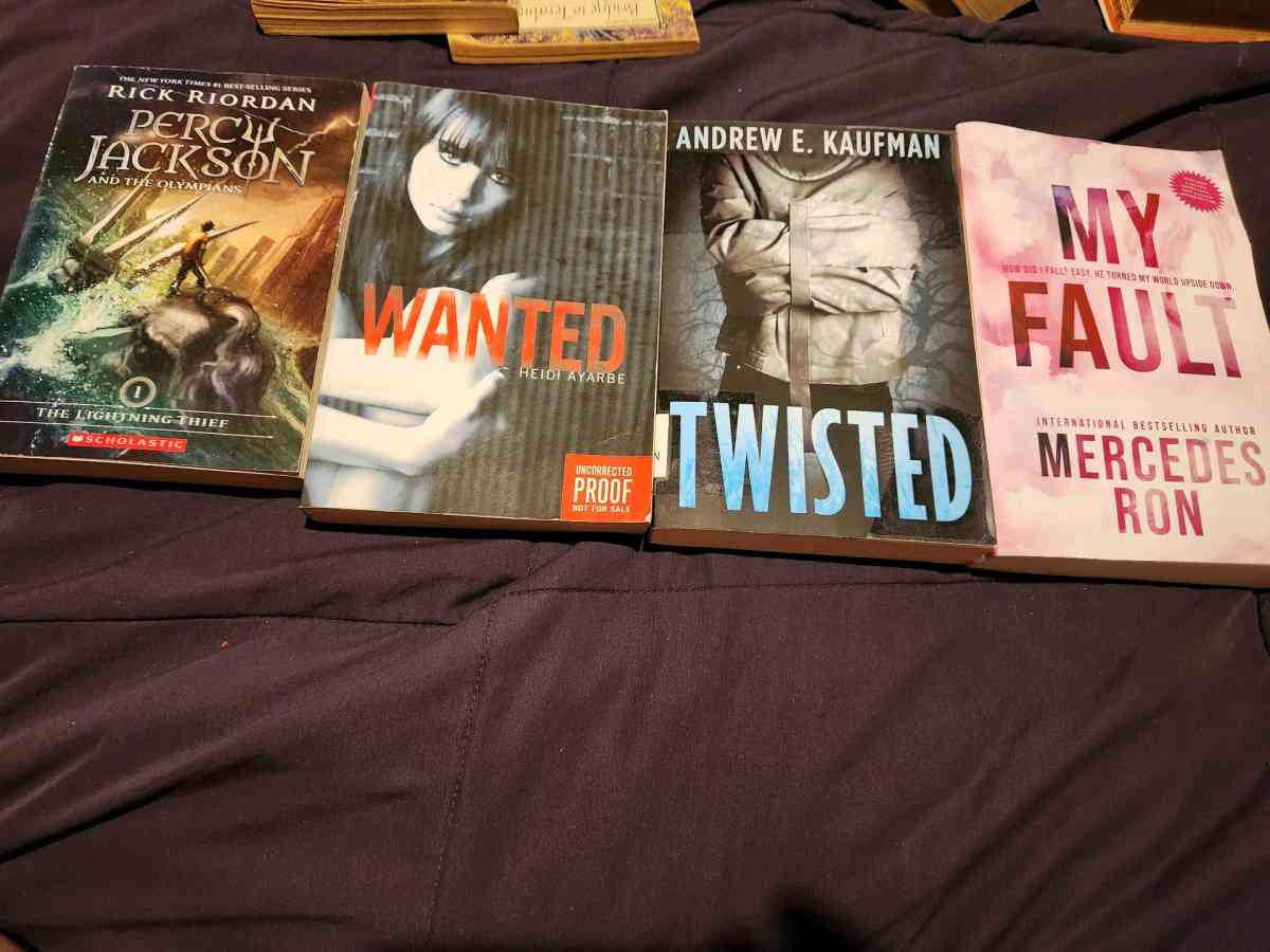 nonfiction and fiction books - Corpus Christi, Texas - FleaMarketBay