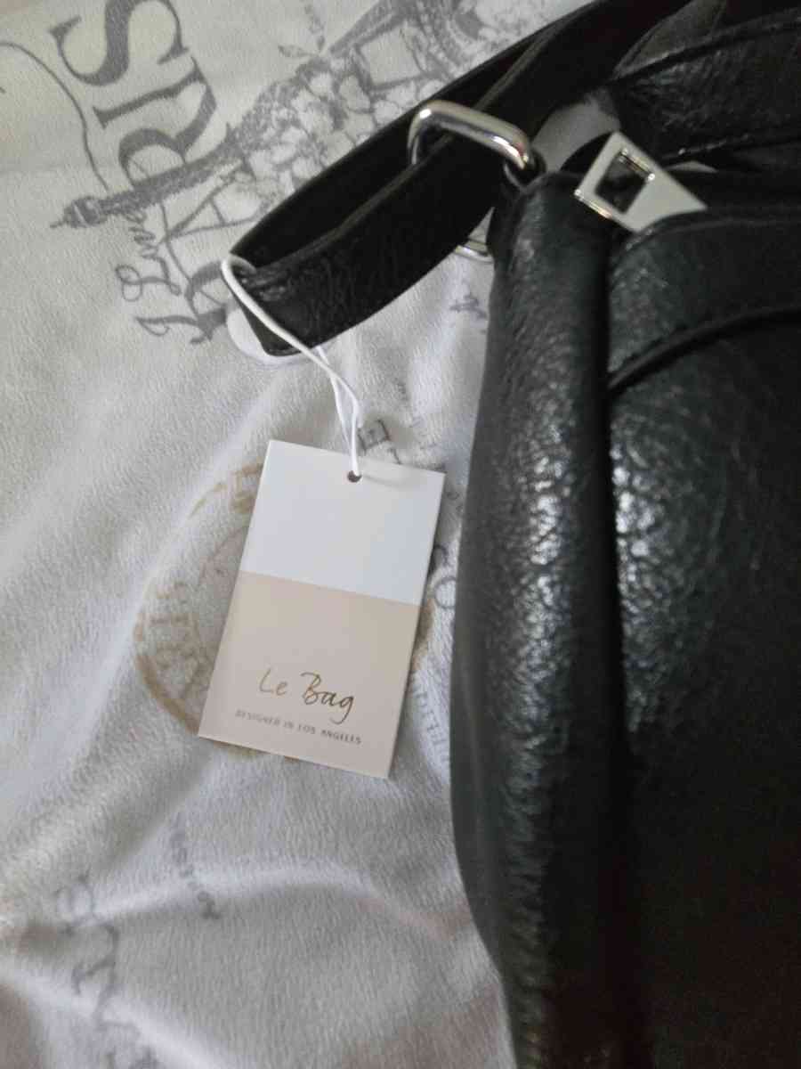 Le Bug Black Faux leather purse w dragonfly - Ladson, South Carolina - FleaMarketBay