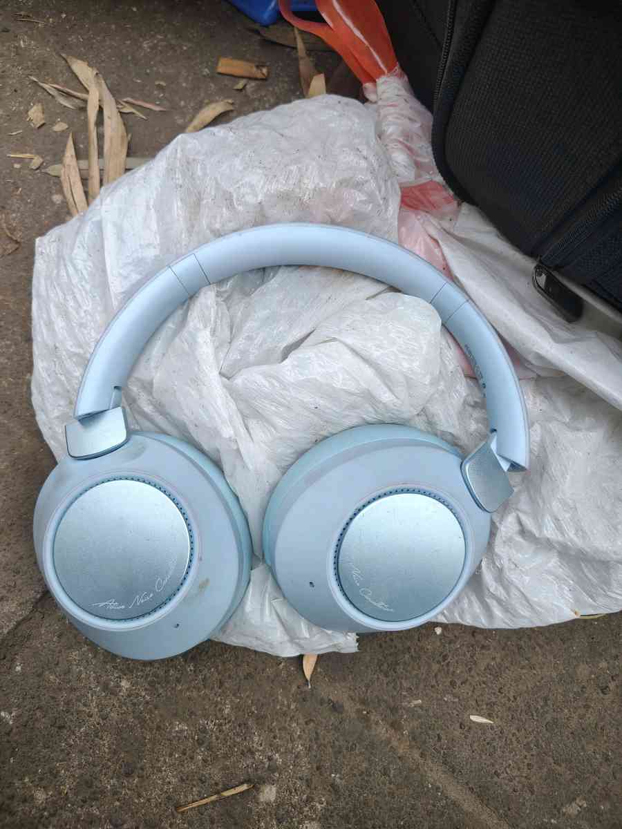 Blackstone Bluetooth Wireless Headphones - Vancouver, Washington - FleaMarketBay