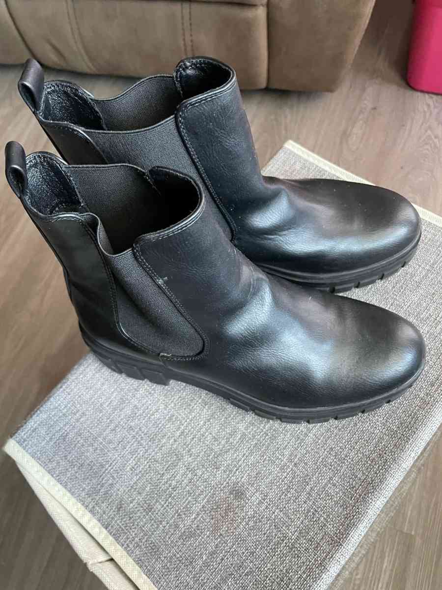 Black boots - Charlotte, North Carolina