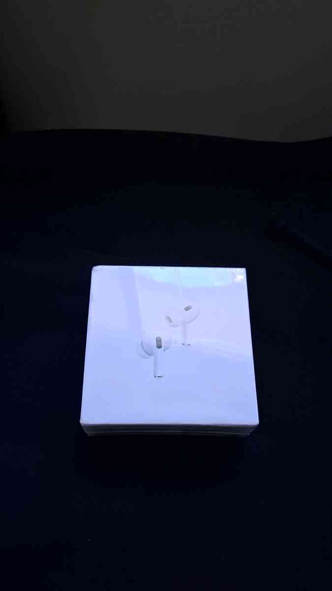 airpods - Inglewood, California