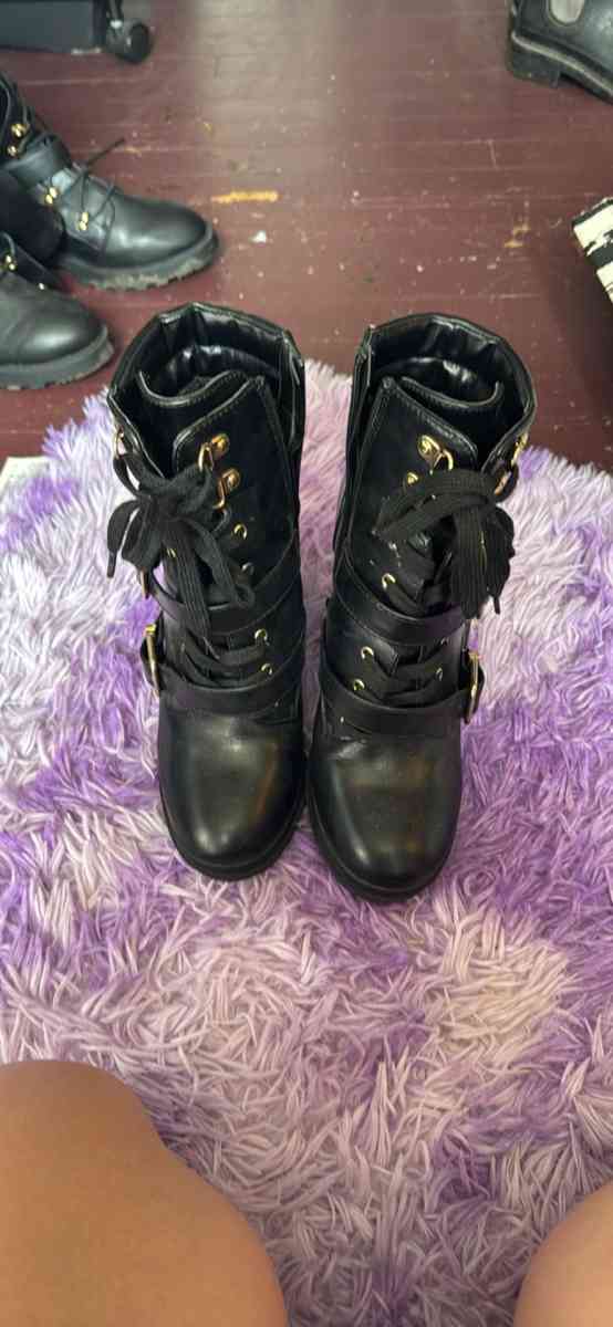 womens heeled ankle boots - Cleveland, Ohio - FleaMarketBay