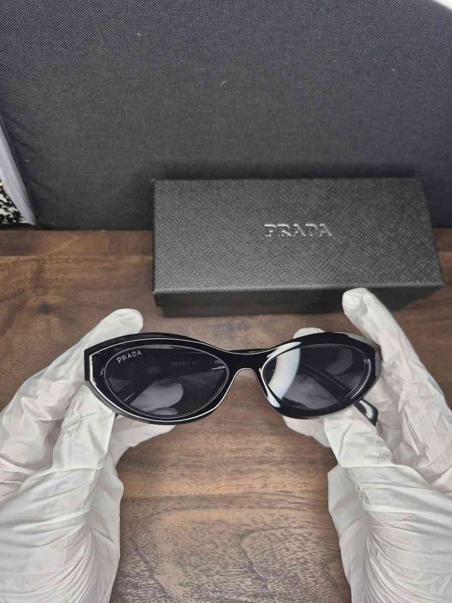 Prada unisex Sun glasses - Westwood, California