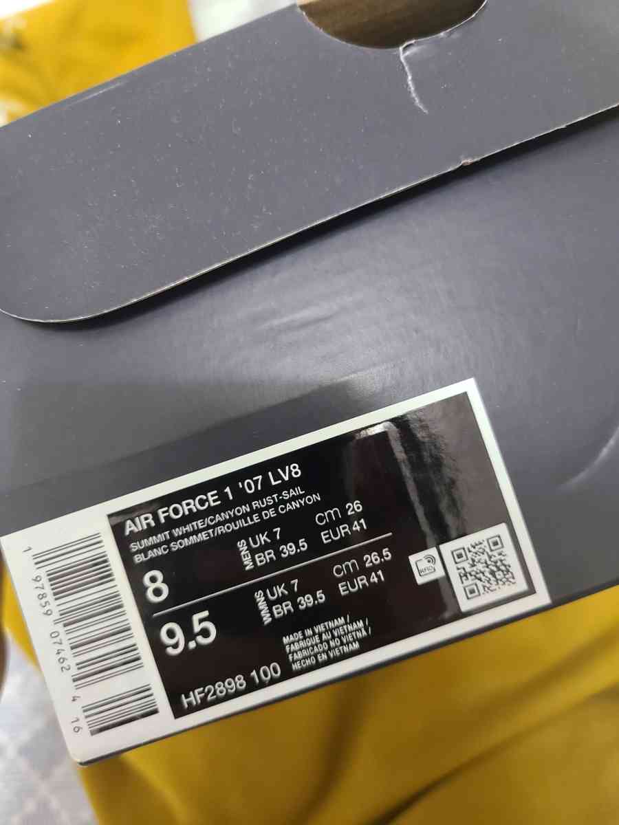 Nike sneakers - Brooklyn, New York