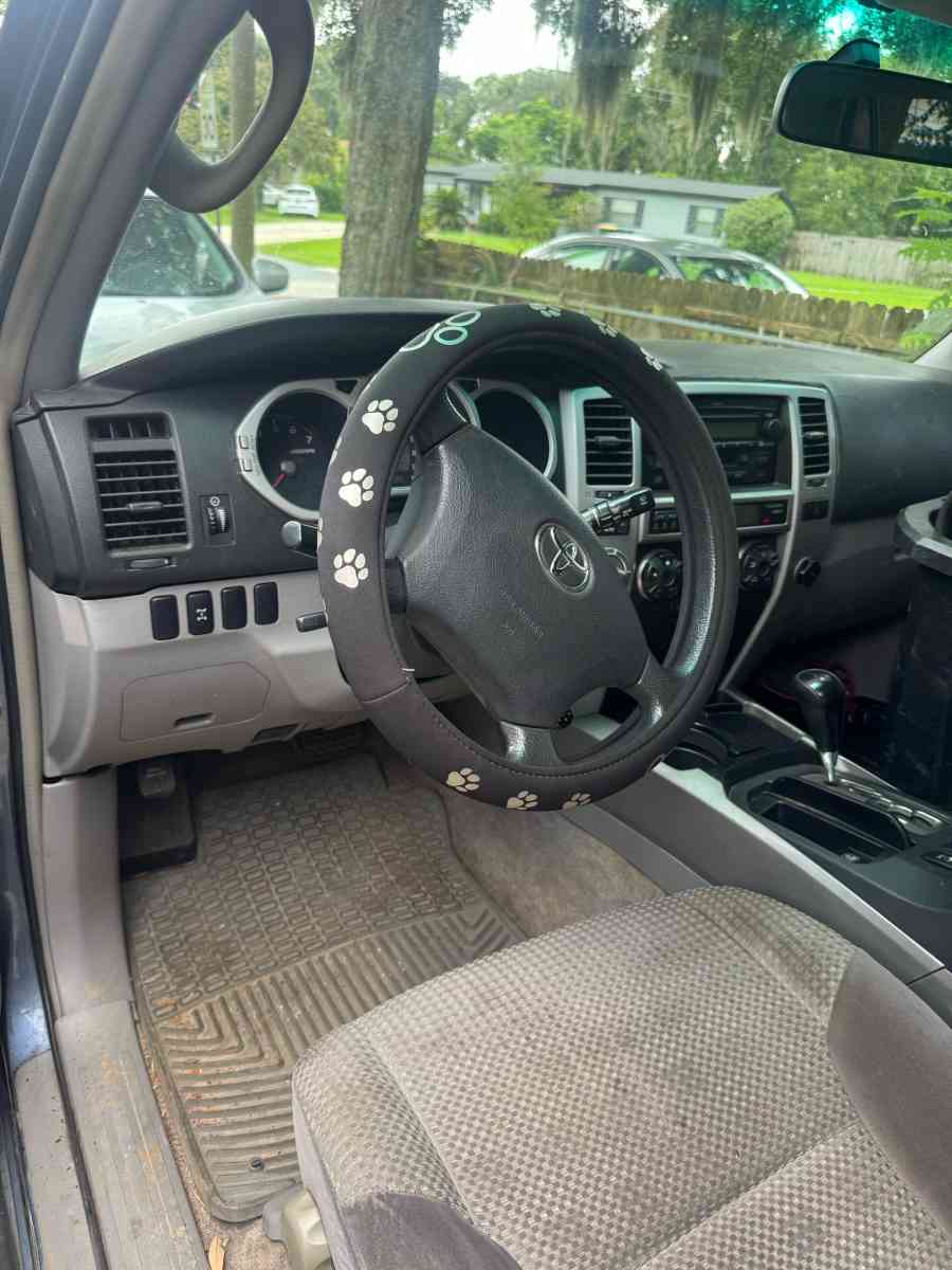 Toyota 4Runner 4x4 2005 - Jacksonville, Florida - FleaMarketBay