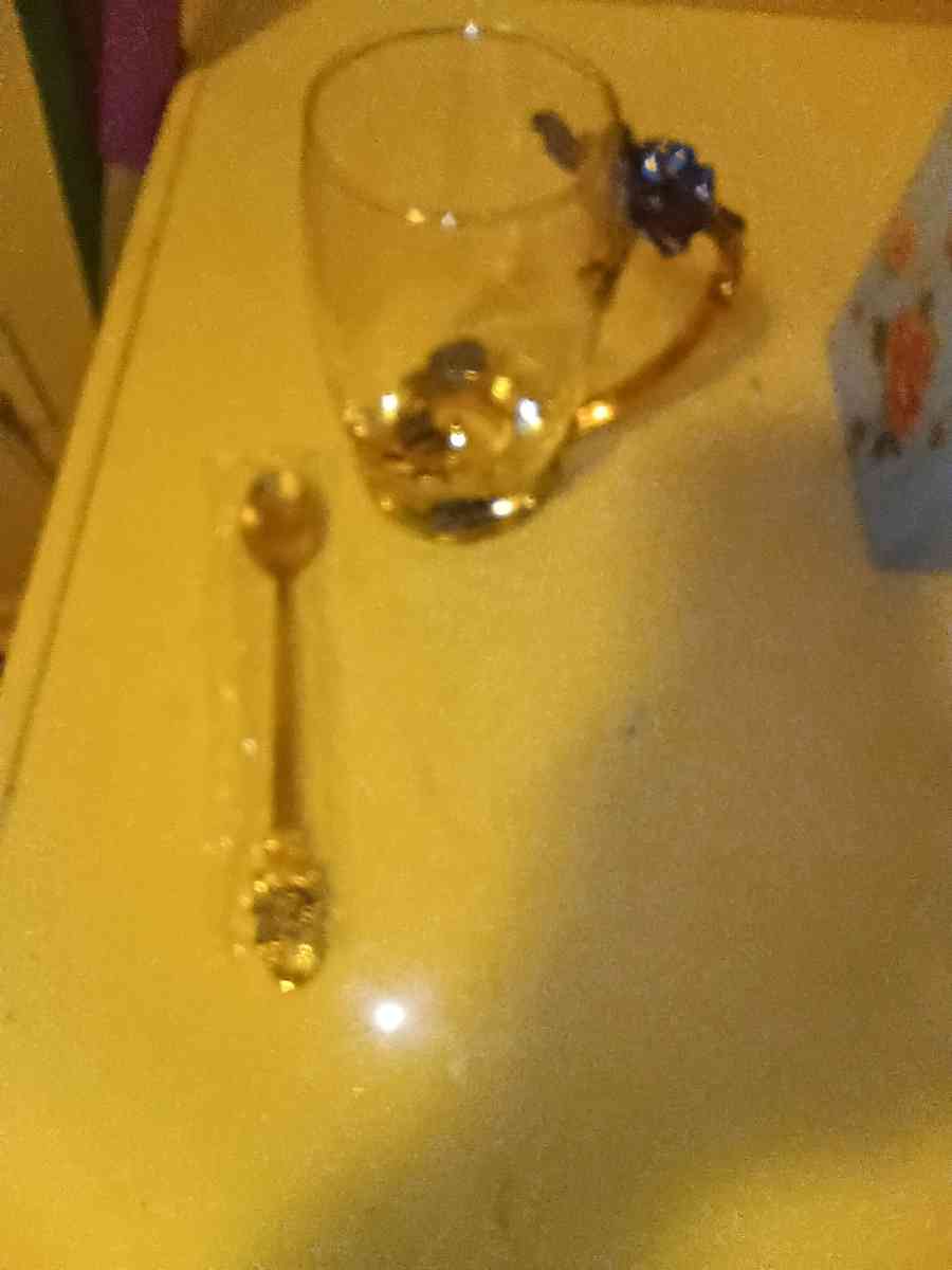 cup and spoon collection - Newport News, Virginia - FleaMarketBay