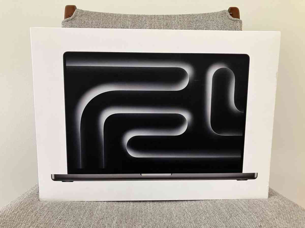 MacBook Pro 16inch M3 Chip - Indianapolis, Indiana