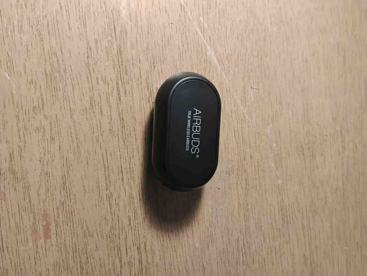 Air Max 10 Earbuds - Iowa City, Iowa