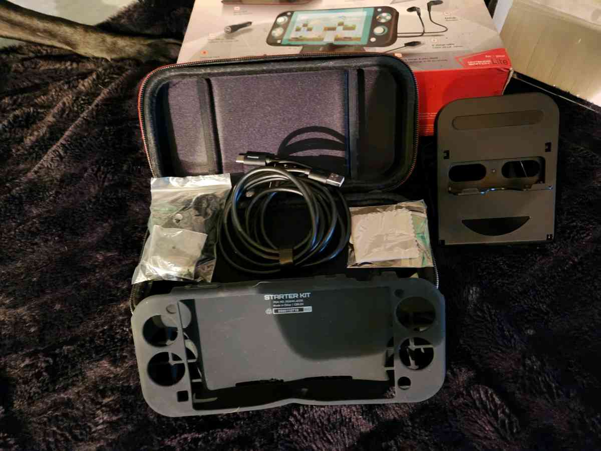 Nintendo Switch Lite accessories - Stockland, Illinois - FleaMarketBay