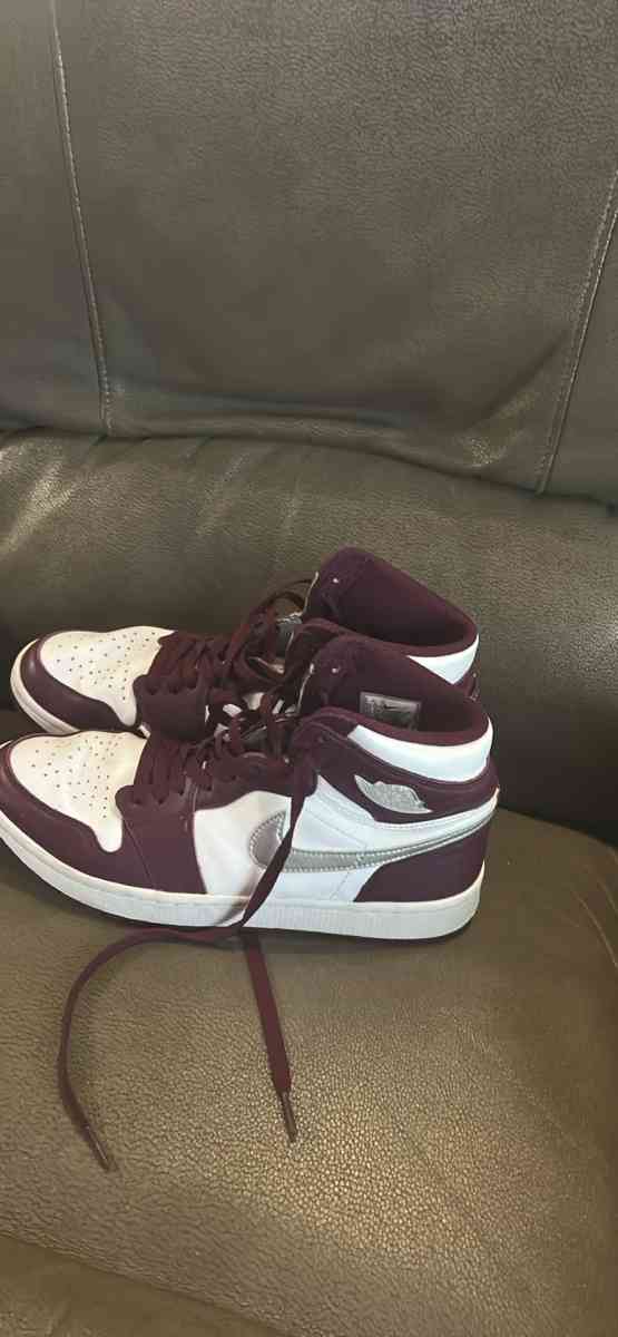 Jordan 1s - Ankeny, Iowa - FleaMarketBay