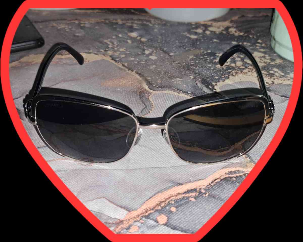 Designer sunglasses - Chula Vista, California - FleaMarketBay