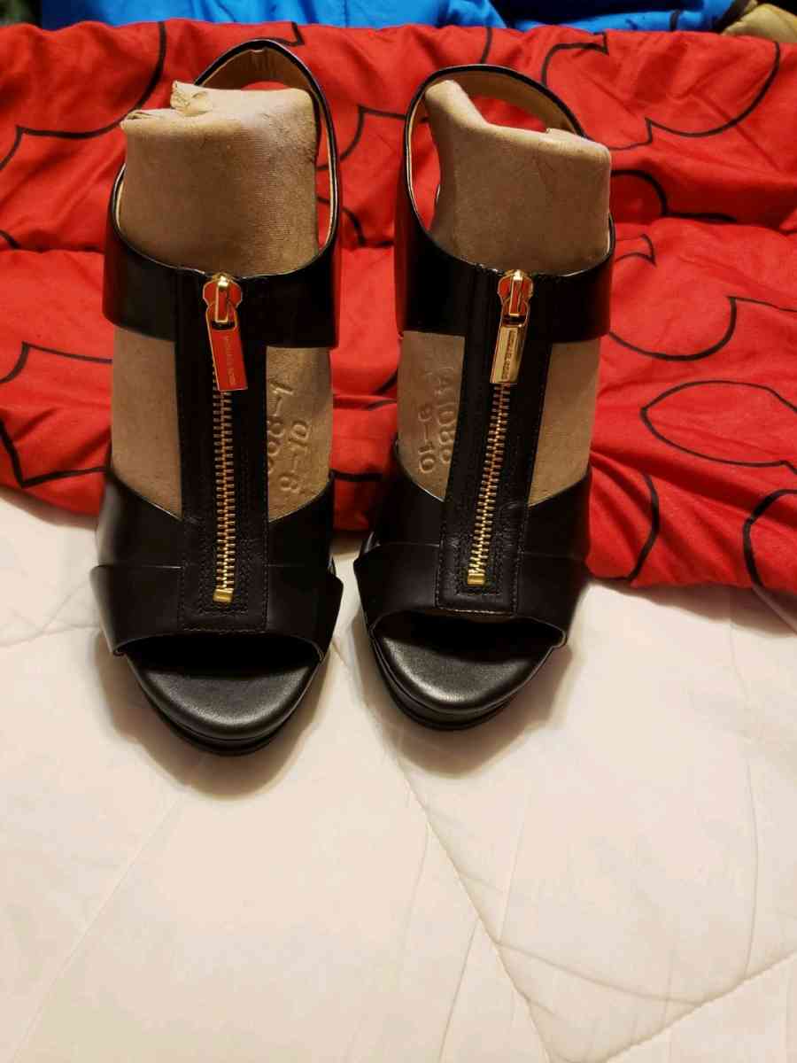 dress and shoes - Corpus Christi, Texas