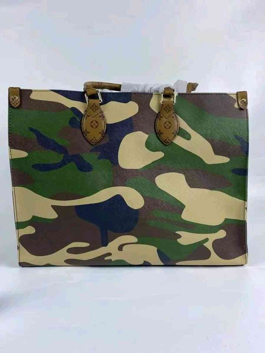 handbag - Louisville, Kentucky