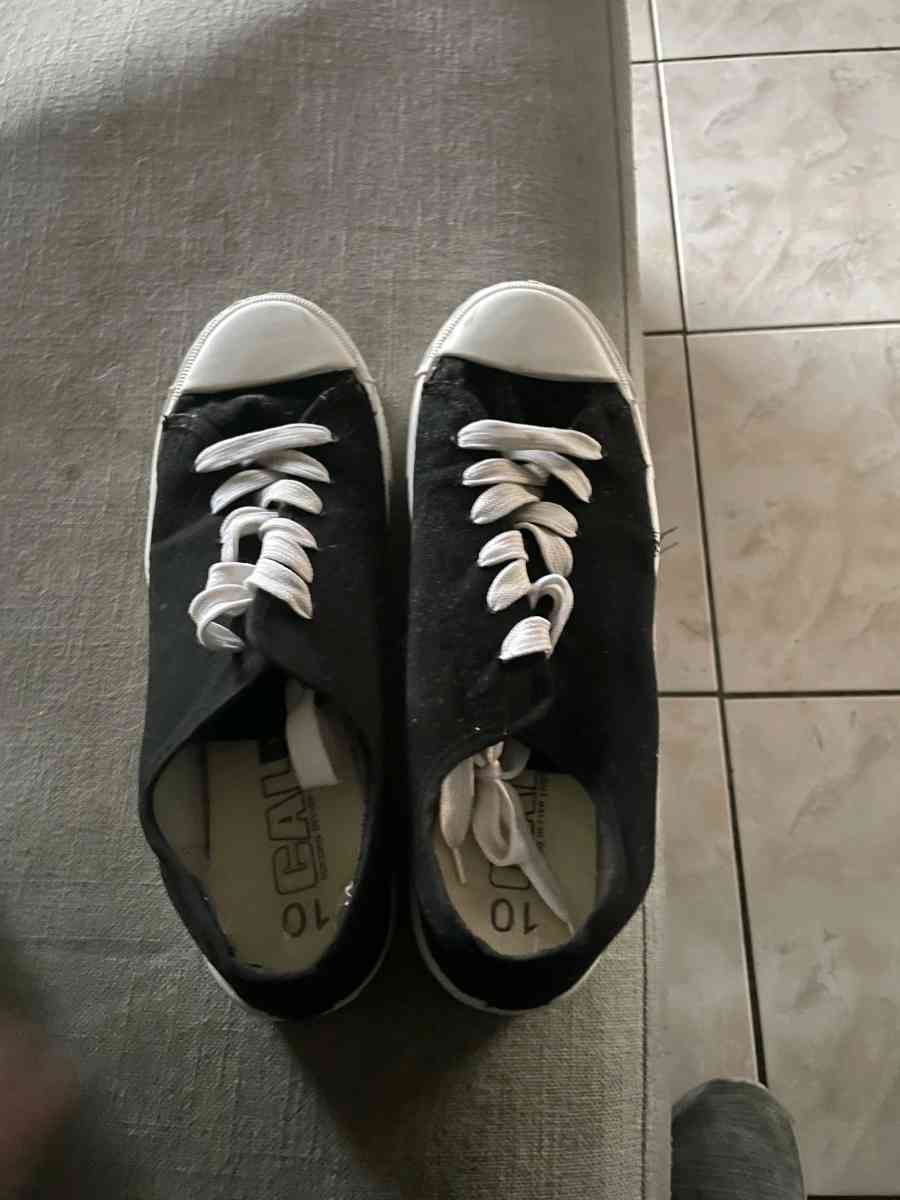 Nlke  shoes - Downey, California - FleaMarketBay