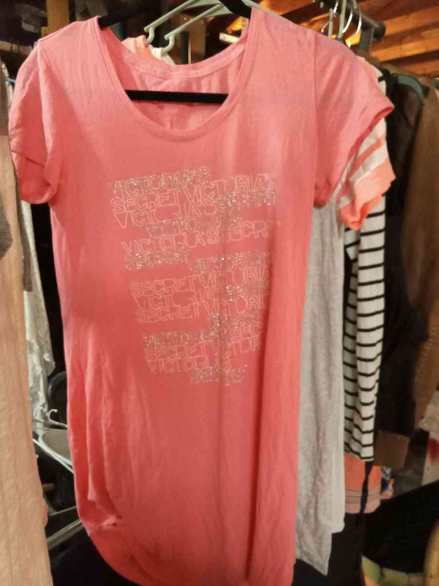 4 Pink by Victoria Secret pajamas size xs - Dubuque, Iowa - FleaMarketBay