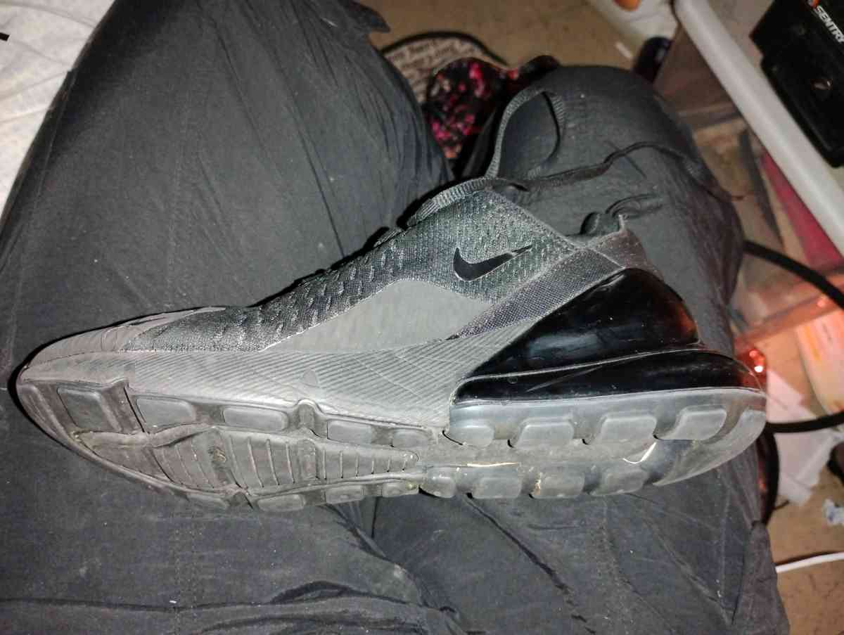 nike airmax 270 tripple black - Bean Station, Tennessee - FleaMarketBay