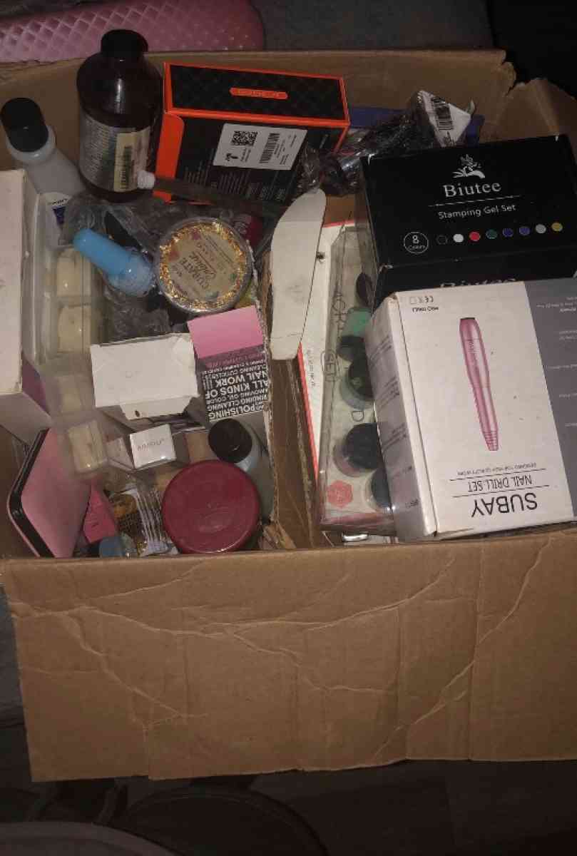 nail supplies - Glendale, Arizona