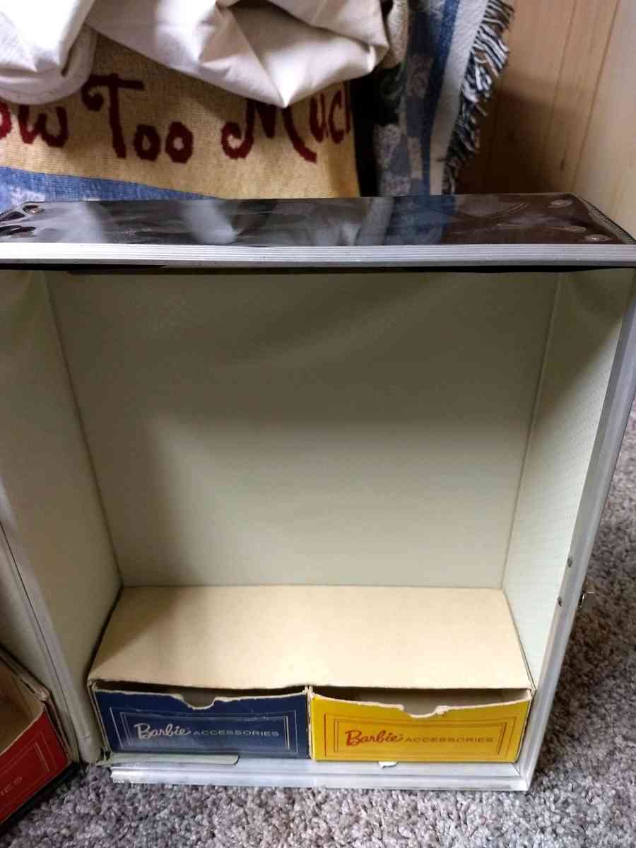 1960s Barbie Case - Gary, Indiana - FleaMarketBay