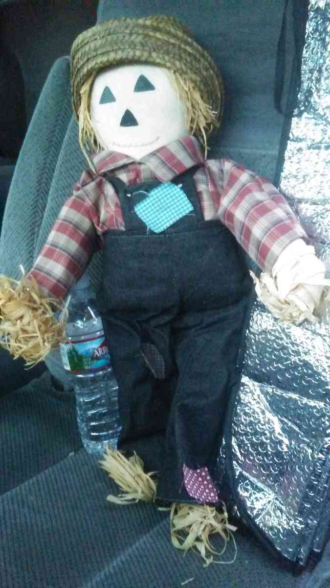 4 scarecrows - Rosemead, California - FleaMarketBay