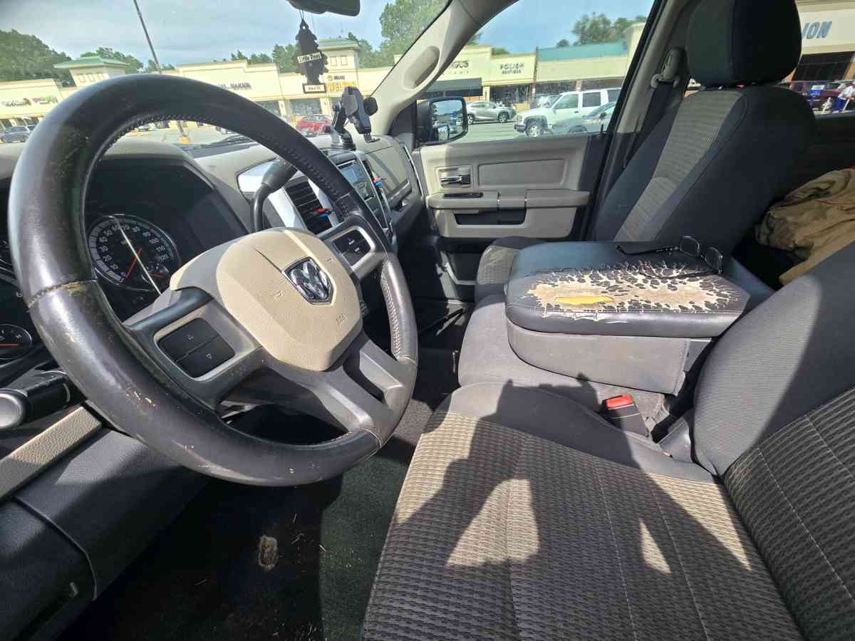 Dodge Ram 2009 Hemi F150 - Virginia Beach, Virginia - FleaMarketBay