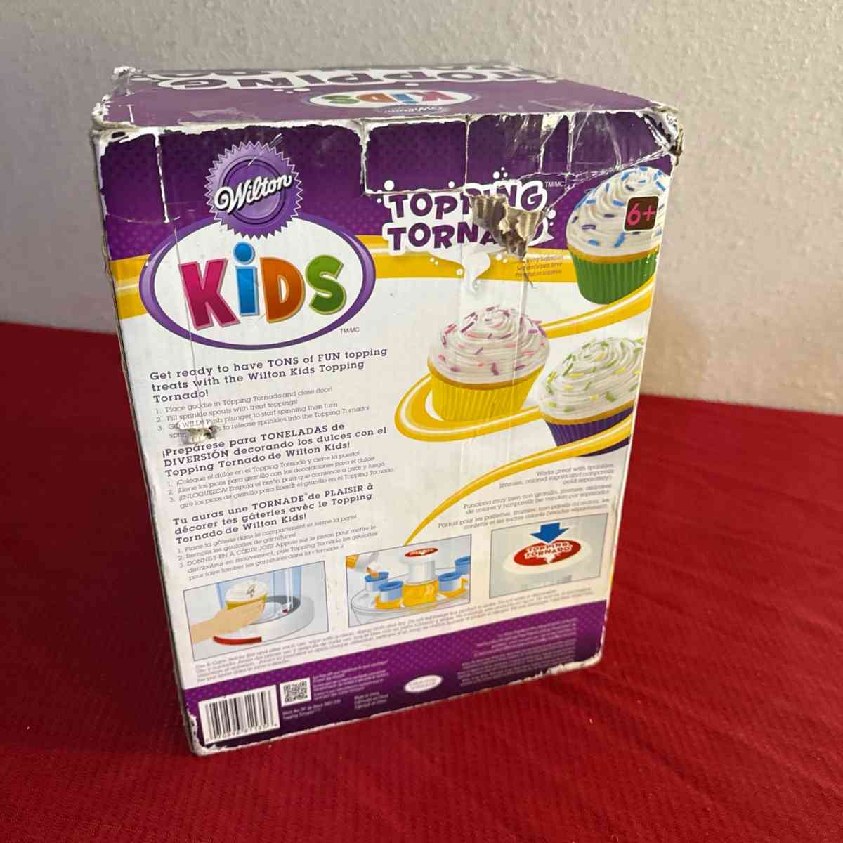 Wilton Kids Topping Tornado DAMAGE BOX ITEM IS NEW - Hondo, Texas