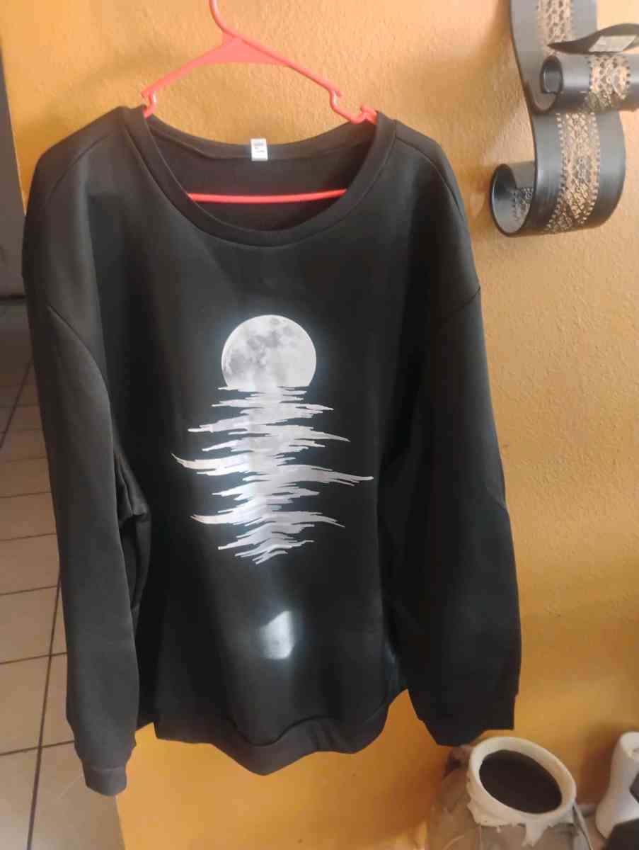 man sweater - Phoenix, Arizona