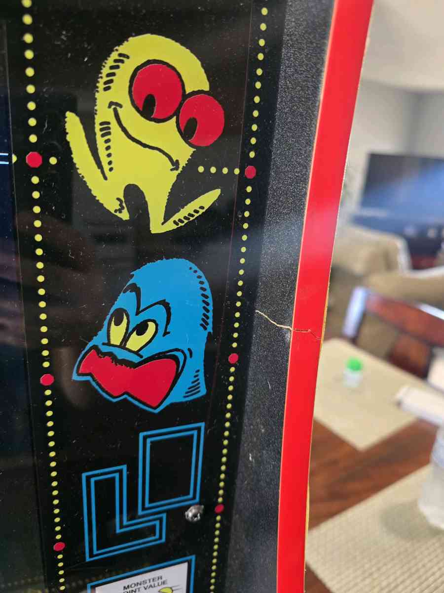 Maquinita Pac Man - El Centro, California - FleaMarketBay