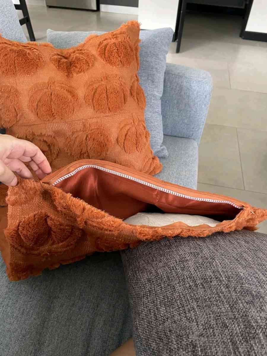 pumpkin pillow cases - Camptonville, California - FleaMarketBay